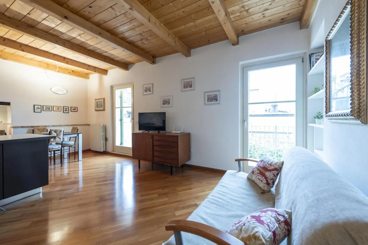 Piccolo Bijou Apartment Verona Italy